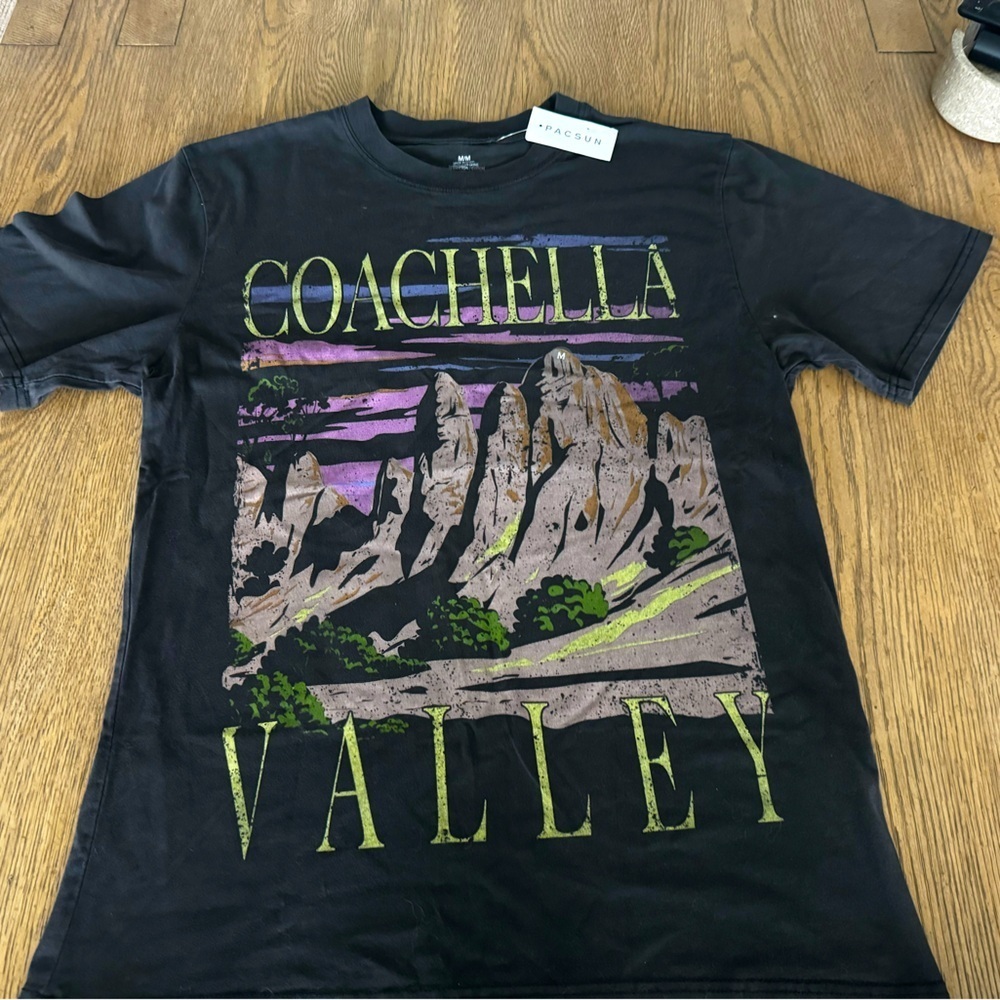 PacSun Coachella Valley Graphic T-Shirt Black Desert Scene Size M